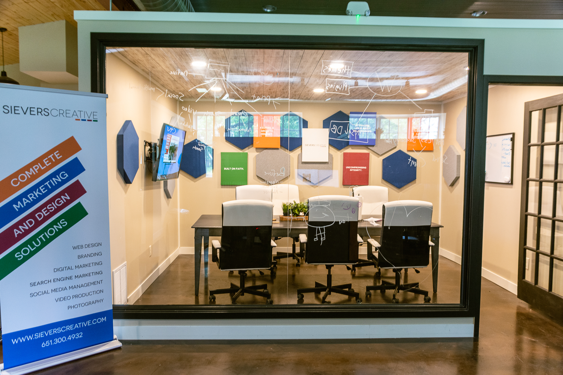 Top Signs It’s Time to Hire a Marketing Agency